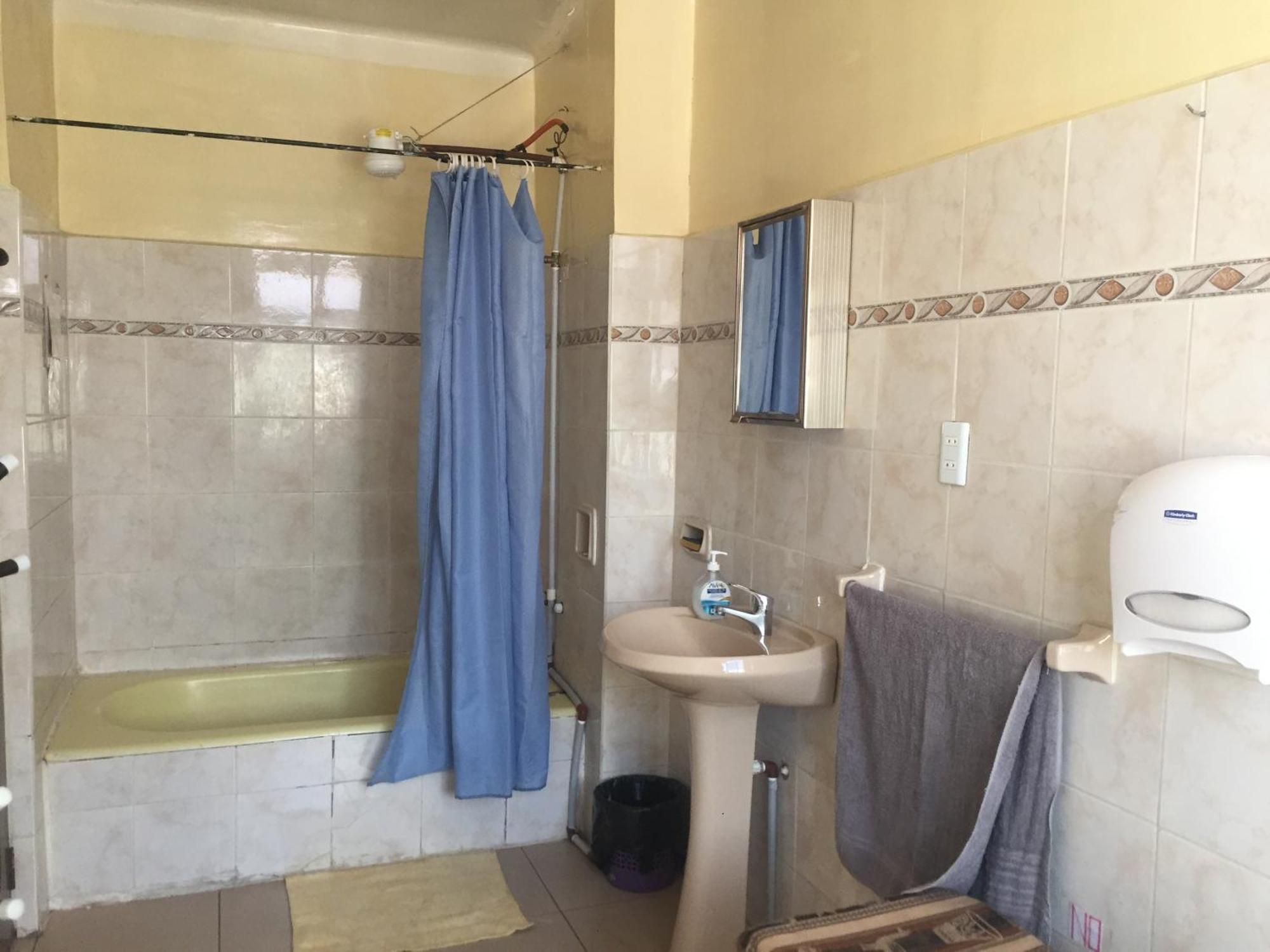 Spanish Friends Hostel *